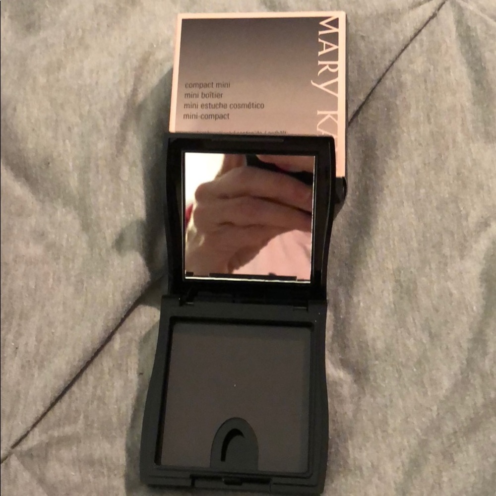 Mary Kay Compact Mini